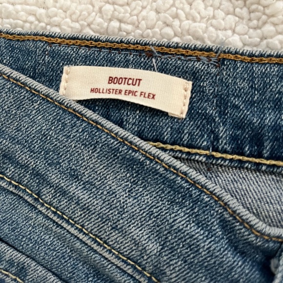 Hollister Men's Bootcut Jeans in Dark Blue - Picture 5 of 11